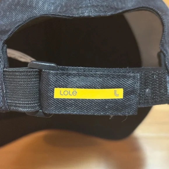 Lole Black Cap with Silver Button - Picture 4 of 5